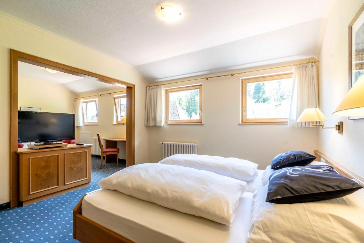 Waldhotel Fehrenbach ฮินเทอร์ซาร์เทน ภายนอก รูปภาพ