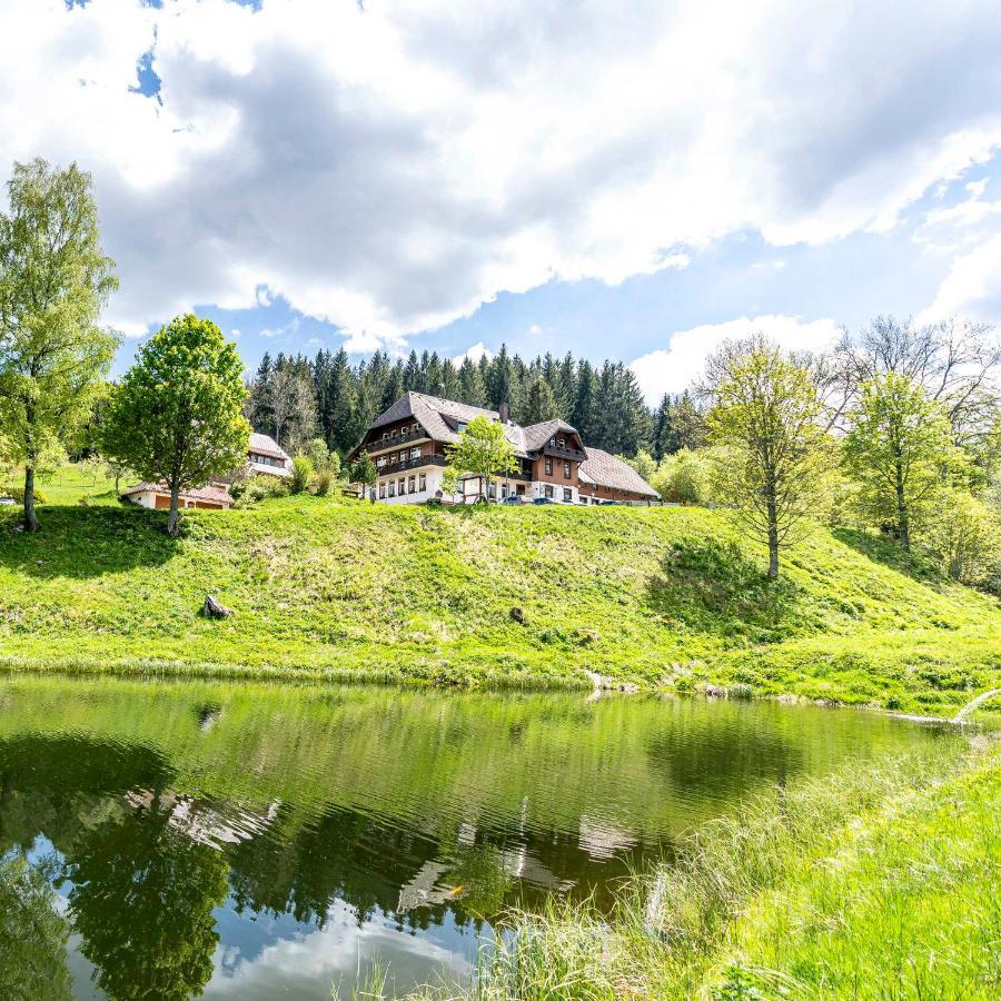 Waldhotel Fehrenbach ฮินเทอร์ซาร์เทน ภายนอก รูปภาพ