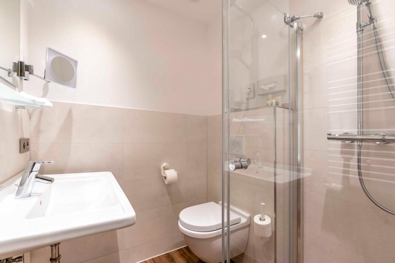 Waldhotel Fehrenbach ฮินเทอร์ซาร์เทน ภายนอก รูปภาพ